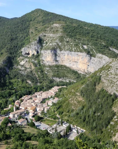 Escalade à Orpierre, le village qui grimpe !