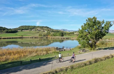 Escapade à vélo en roue libre entre Alpes et Provence