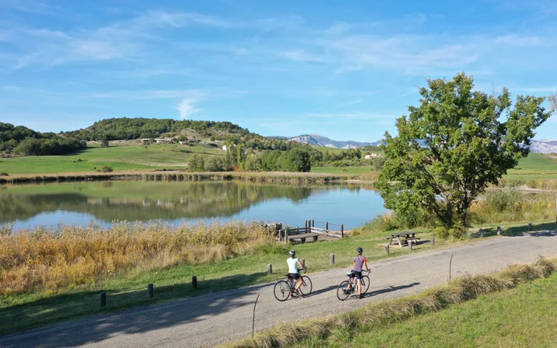 Escapade à vélo en roue libre entre Alpes et Provence